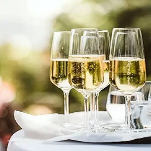 CHAMPAGNE GLASSES